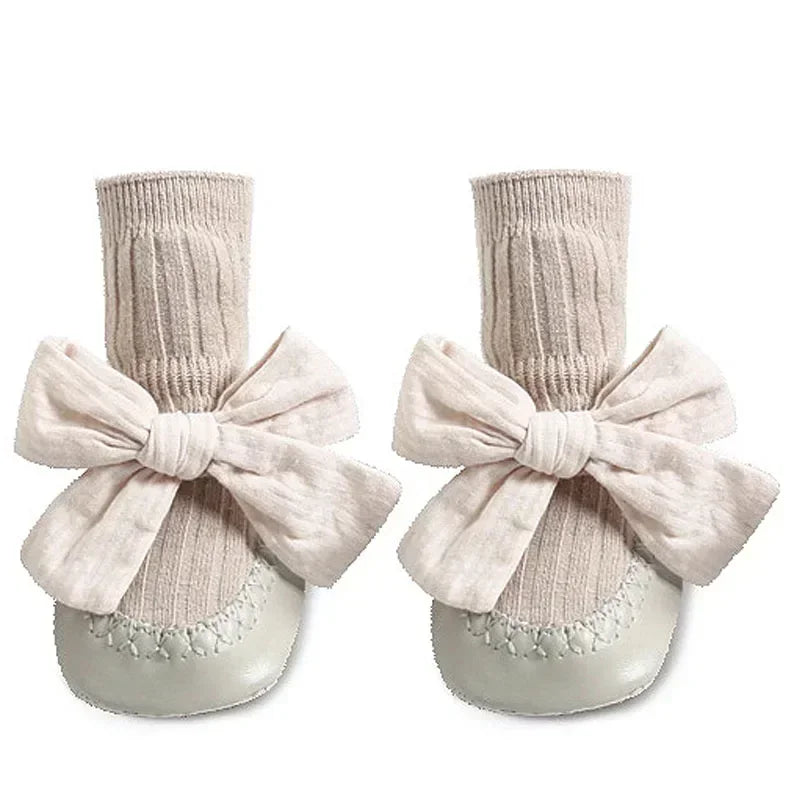 Chaussons-pour-bebe-ecru