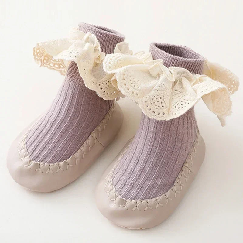 Chaussons-pour-bebe-mauve